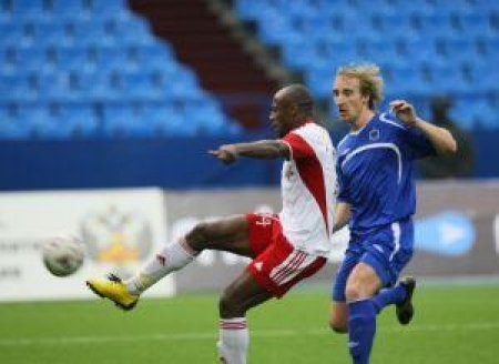 С мячом автор первого гола Тити Эссомба