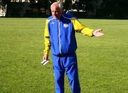 Один из самых опытных казахстанских тренеров остался без лицензии
