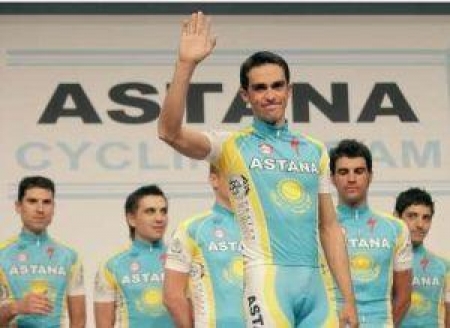 Контадор все-таки остался в казахстанской команде