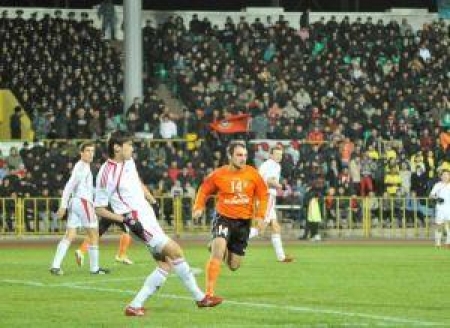 Сегодня Самат Смаков против Андрея Финонченко