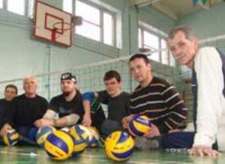 В Алмате возрождают волейбол сидя