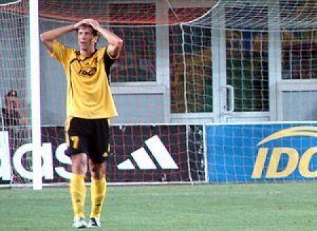 Корнеенков пока сидит в запасе