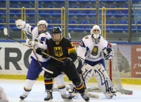 Казахстан пропустил одиннадцать шайб от Германии