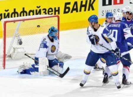 Очередная шайба в воротах казахстанцев