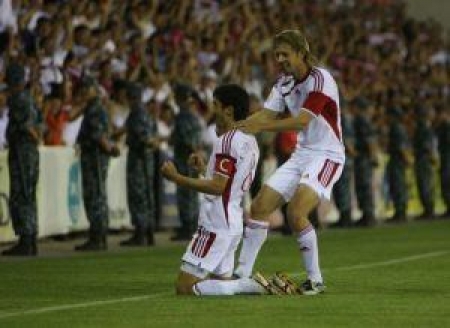 Cмаков в прошлом сезоне забивал в Лиге Чемпионов