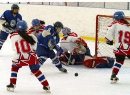 На хоккеисток большие надежды