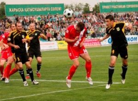 Гол Жумаскалиева не помог