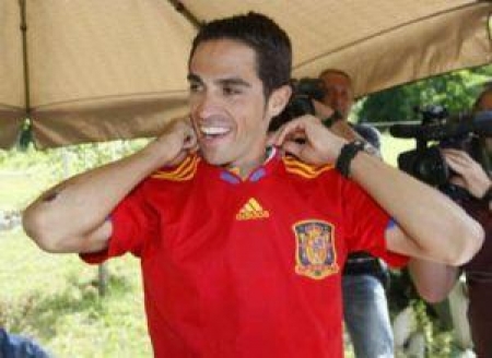 Контадор в новой майке