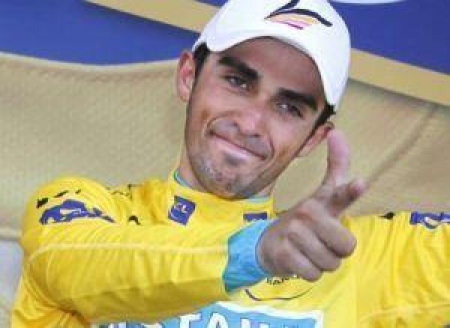 Контадор поднялся на первую строчку