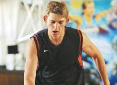 Жигулин продолжает играть в Испании