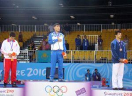 Первое «золото» юношеской Олимпиады стране принес борец