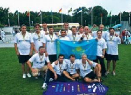 Ватерполисты-ветераны выигрывают