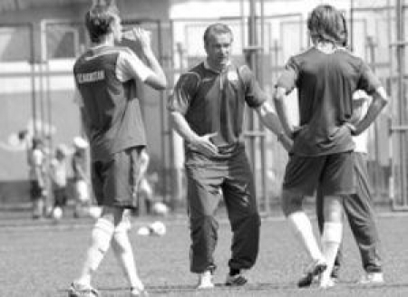 Футбольная сборная начала подготовку против турок