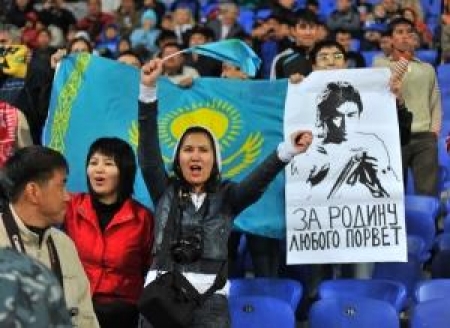 Болельщики хотят видеть Смакова на поле