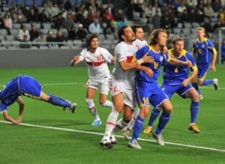 Алексей Попов не робел в матче с Турцией