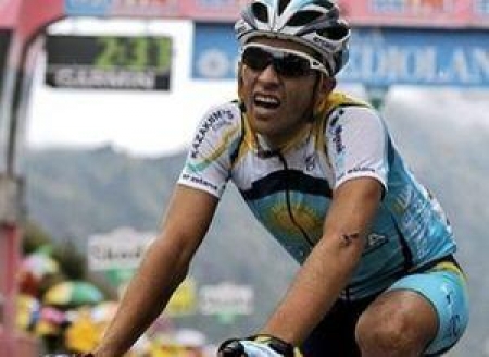 Контадор проехался по улицам Алматы