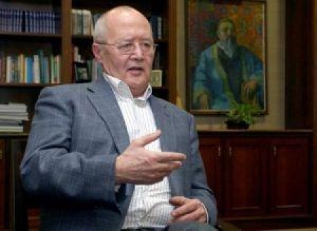 Ауэзов сделал свое напутствие