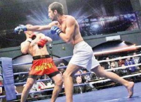 Бойцы дерутся до конца