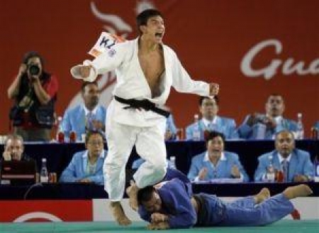 Исламу Бозбаеву досталось серебро