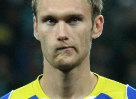 Максим Азовский — так себе гримаска…