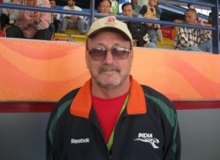 Станислав Лапидус работает в Индии