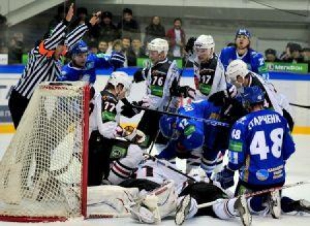 Астанчане вновь уступают омским хоккеистам
