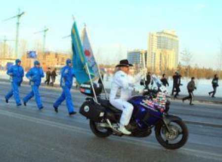 На двух заокеанских континентах нашего знаменитого путешественника ждут дороги еще 23 стран