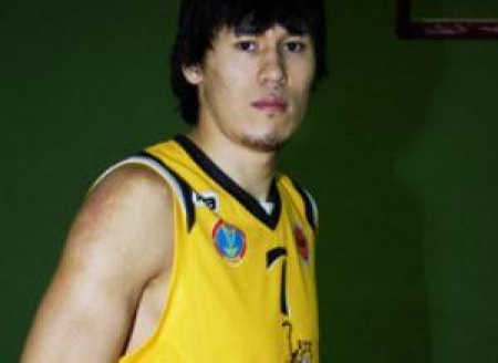 Казахстанский Яо Мин