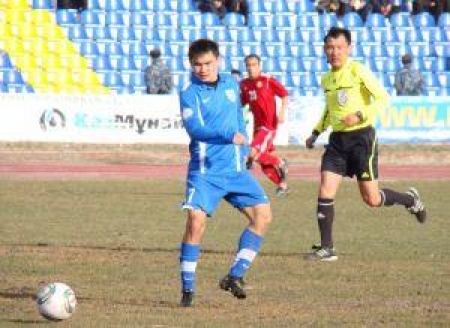 Мужиков снова забил