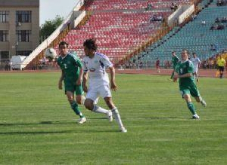 Прошло уже десять туров