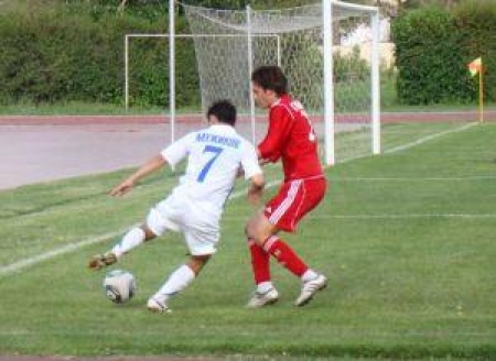 C мячом Серикжан Мужиков