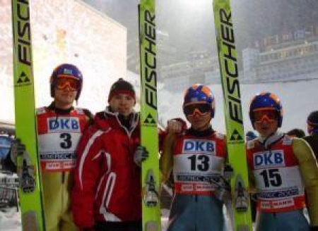 Спортсмены сборной Казахстана по лыжному двоеборью