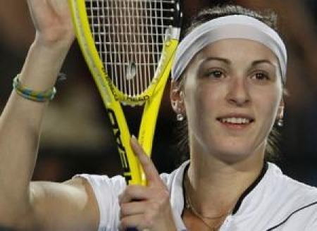 Шведова выбралась в полуфинал