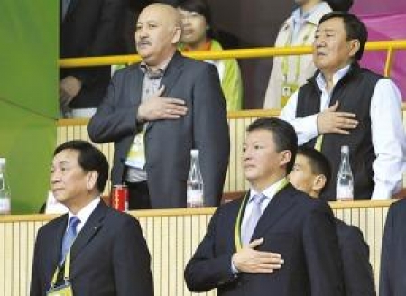 <?phpecho $photoName?>