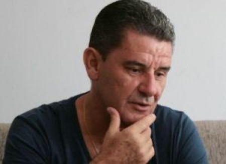 Джон Грегори сам предложил себя «Кайрату»