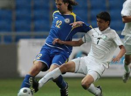 С мячом Иван Антипов