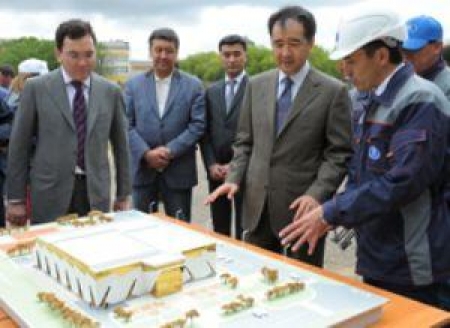 <?phpecho $photoName?>