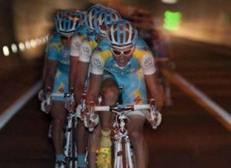 «Астана» выезжает из тоннеля