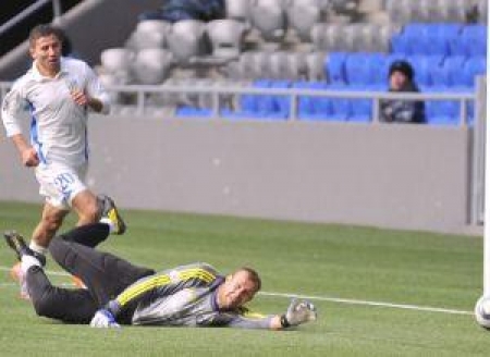 Улугбек Бакаев бьет метко