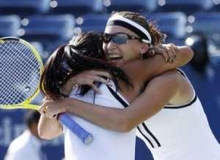 Шведова и Кинг выиграли чоередной турнир