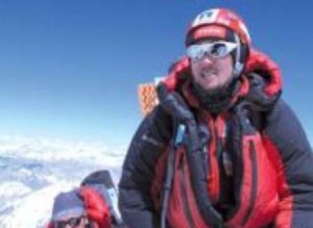 Максут Жумаев взял вершину