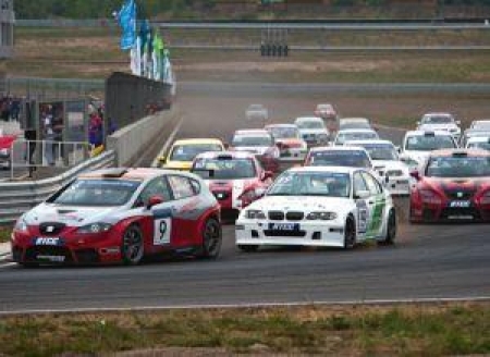 Казахстанец завоевал две бронзы