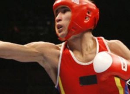 Казахстанские боксеры готовятся к чемпионату мира в Баку