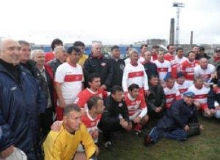 Матч между ветеранами «Спартака» из Москвы и Семея завершился вничью