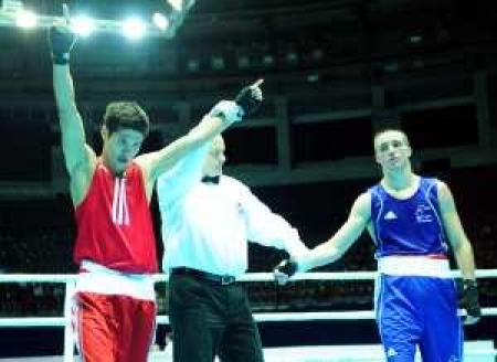 Елеусинов выиграл свой поединок