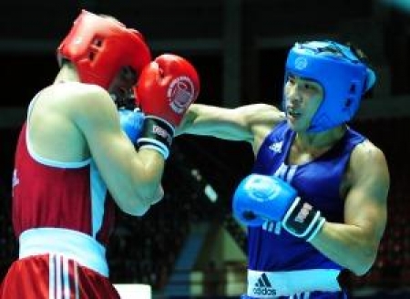 Сужанов выиграл свой поединок