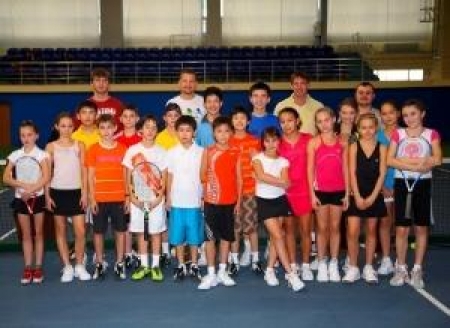 КТФ воспитывает казахстанских теннисистов