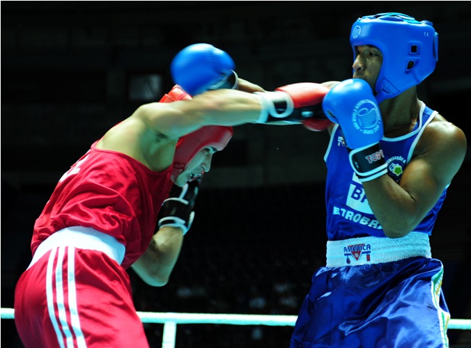 Данабек выбывает из чемпионата (фоторепортаж)