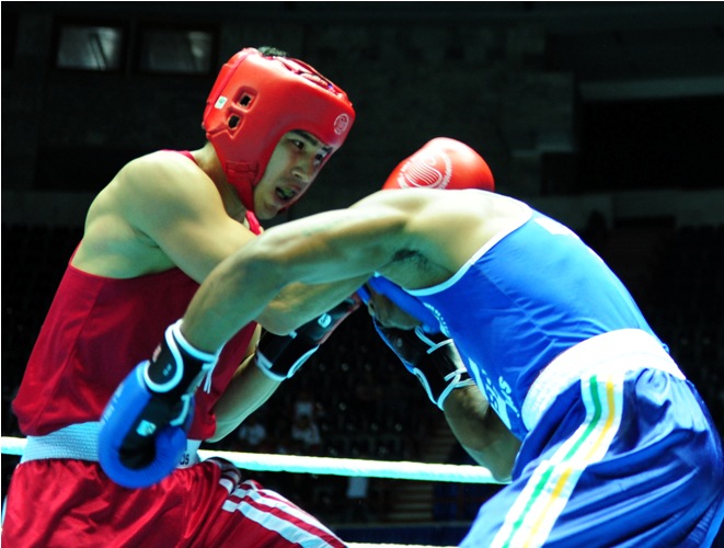 Данабек выбывает из чемпионата (фоторепортаж)