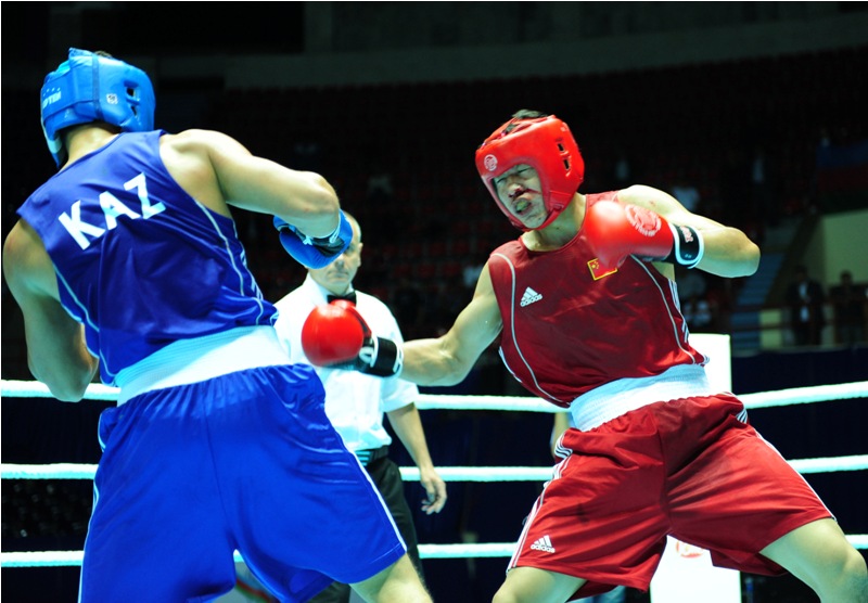 Адильбек выходит в полуфинал! (фоторепортаж)